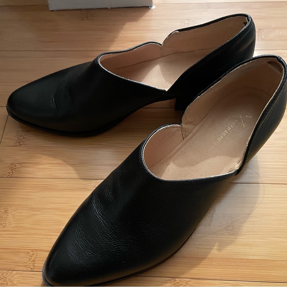 Anthropologie low cut ankle booties, lightly worn